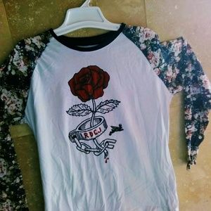 🔻PRICE DROP🔻Rivet de CRU Los Angeles Rose Shirt